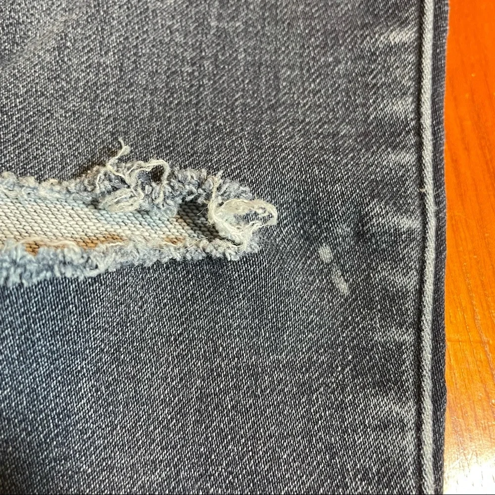 American Eagle distressed hi rise skinny jeggings with raw hem